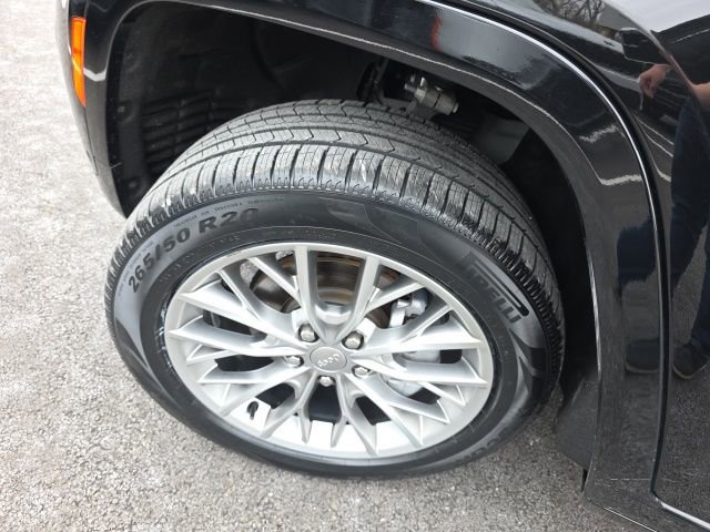 Used 2024 Jeep Grand Cherokee Summit AWD/4WD image 37