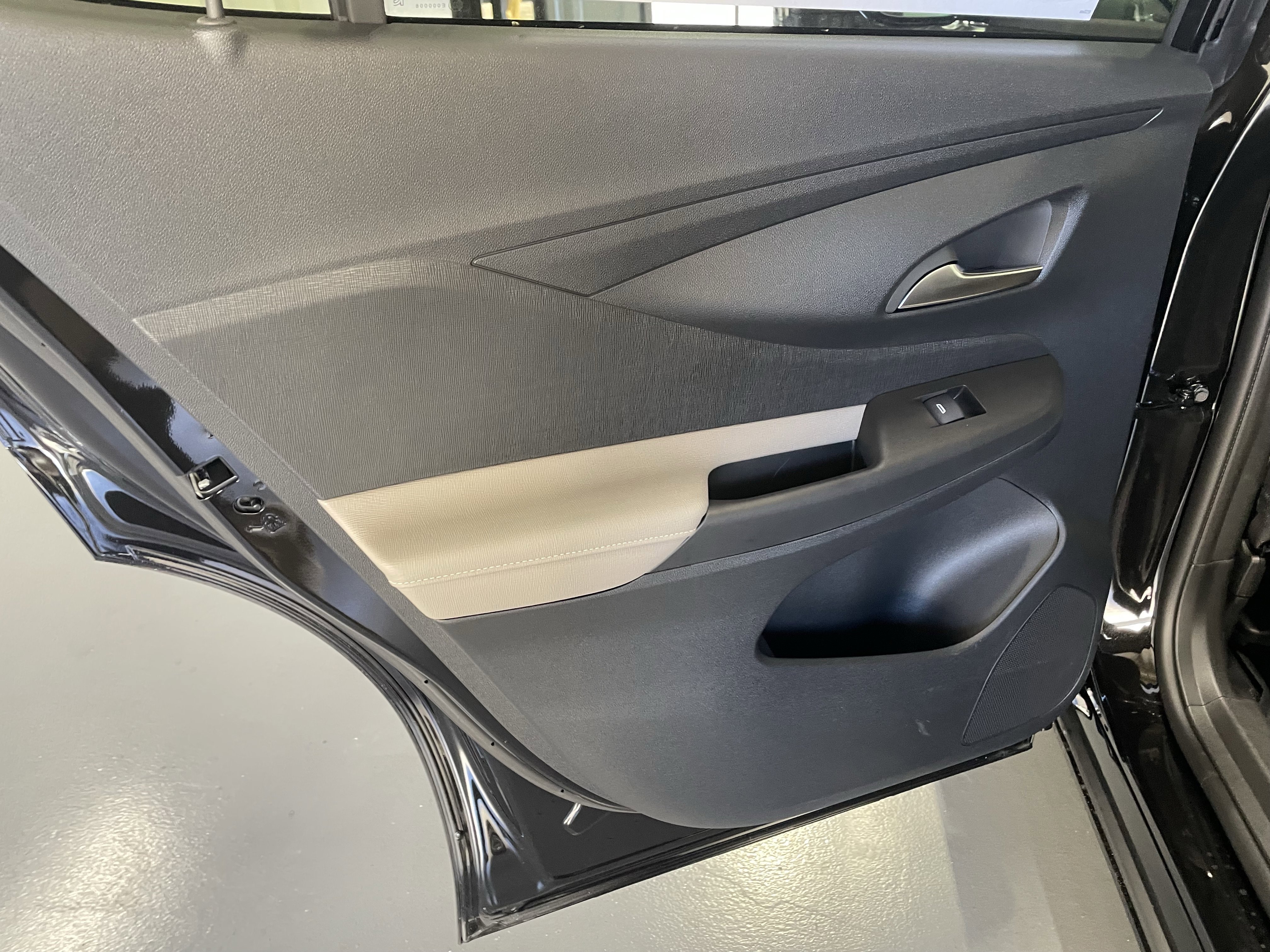 New 2026 Buick Envista Avenir image 11