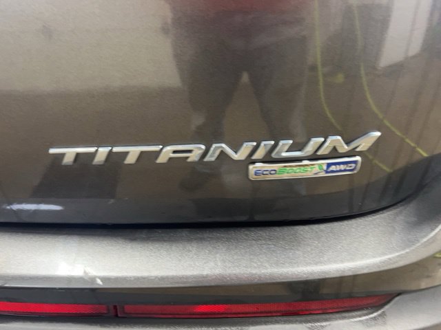 Used 2017 Ford Edge Titanium w/ Technology Package AWD/4WD image 33