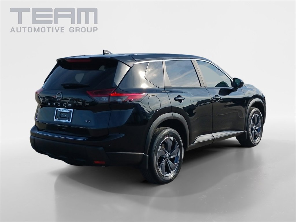 Used 2024 Nissan Rogue SV image 7