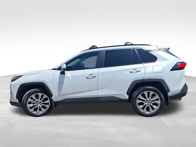 Used 2024 Toyota RAV4 XLE Premium FWD image 4