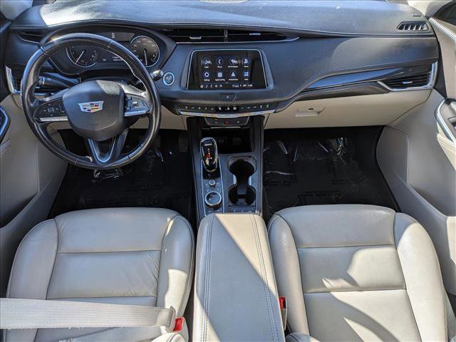 Used 2023 Cadillac XT4 Premium Luxury image 18