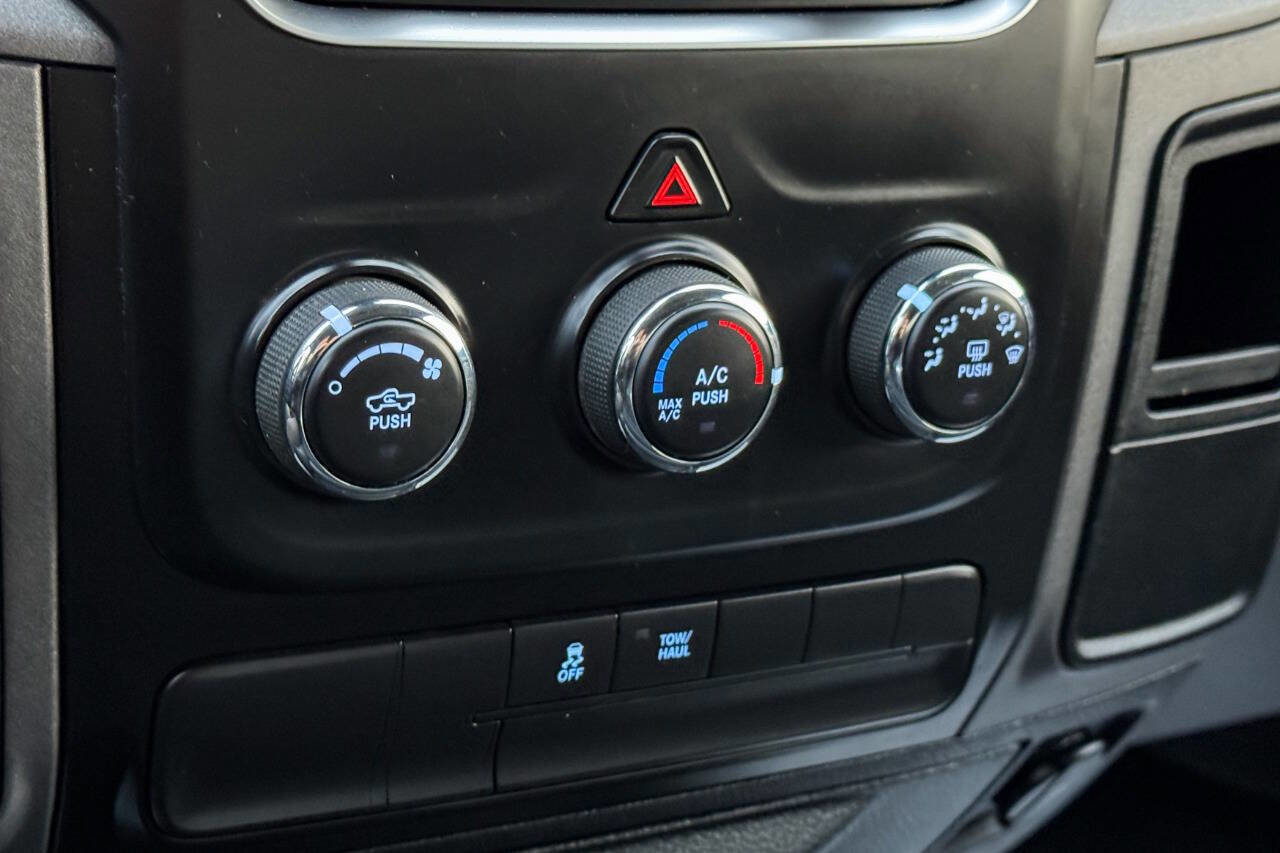 Used 2017 RAM 3500 Tradesman image 19