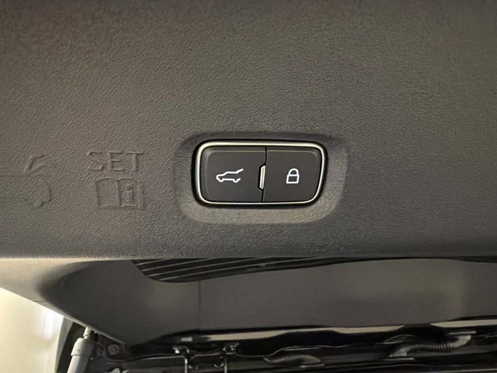 New 2026 Lincoln Navigator Premiere AWD/4WD image 42