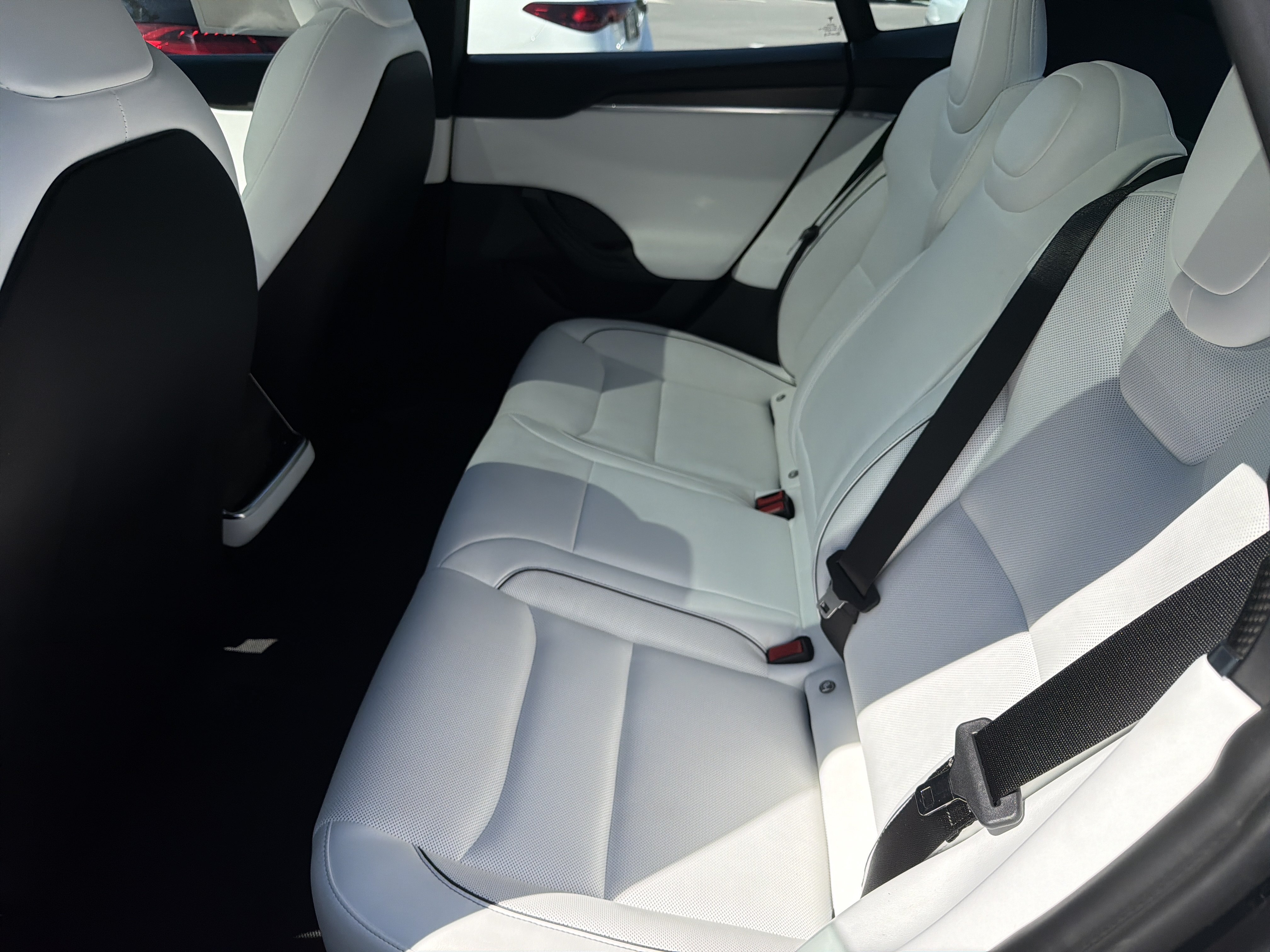 Used 2023 Tesla Model S Plaid AWD/4WD image 18