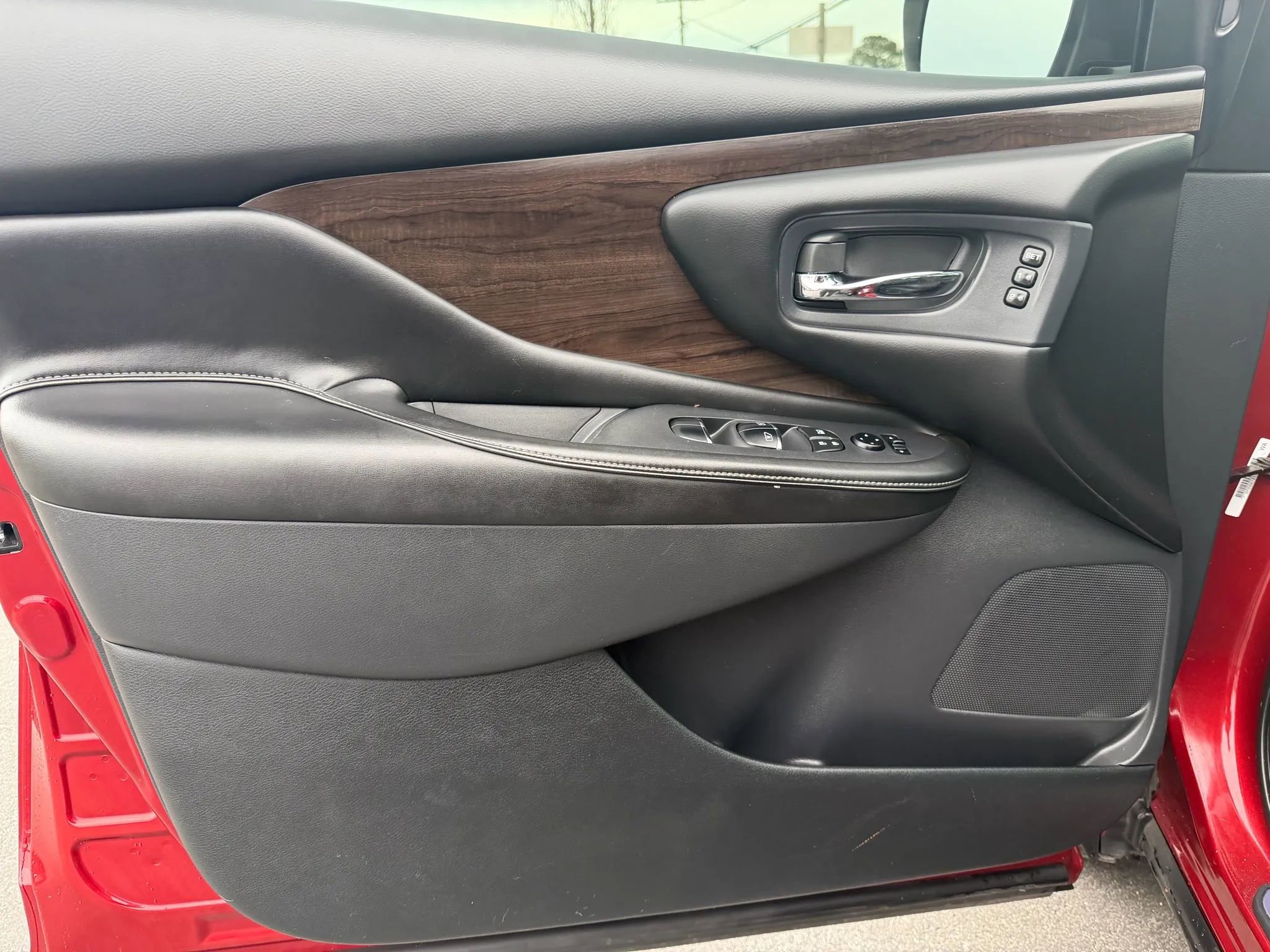 Used 2019 Nissan Murano Platinum w/ Cargo Package image 11