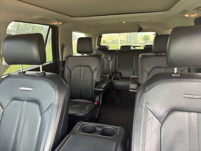 Used 2020 Ford Expedition Platinum AWD/4WD image 13
