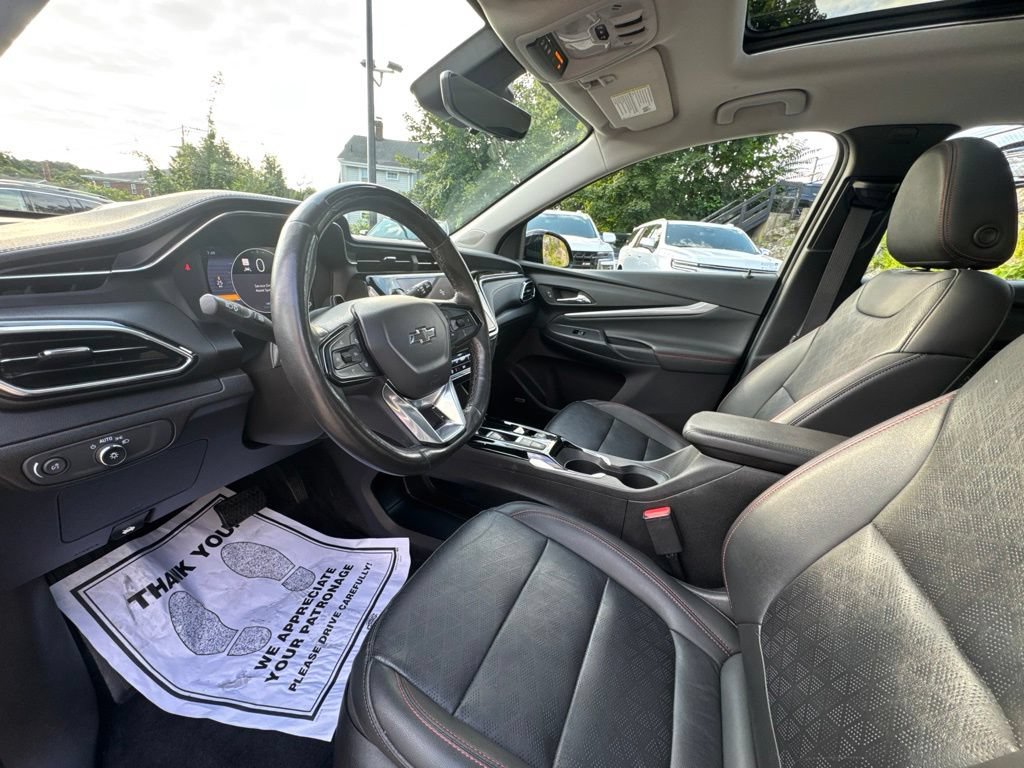 Used 2023 Chevrolet Bolt EUV Premier w/ Sun & Sound Package FWD image 48