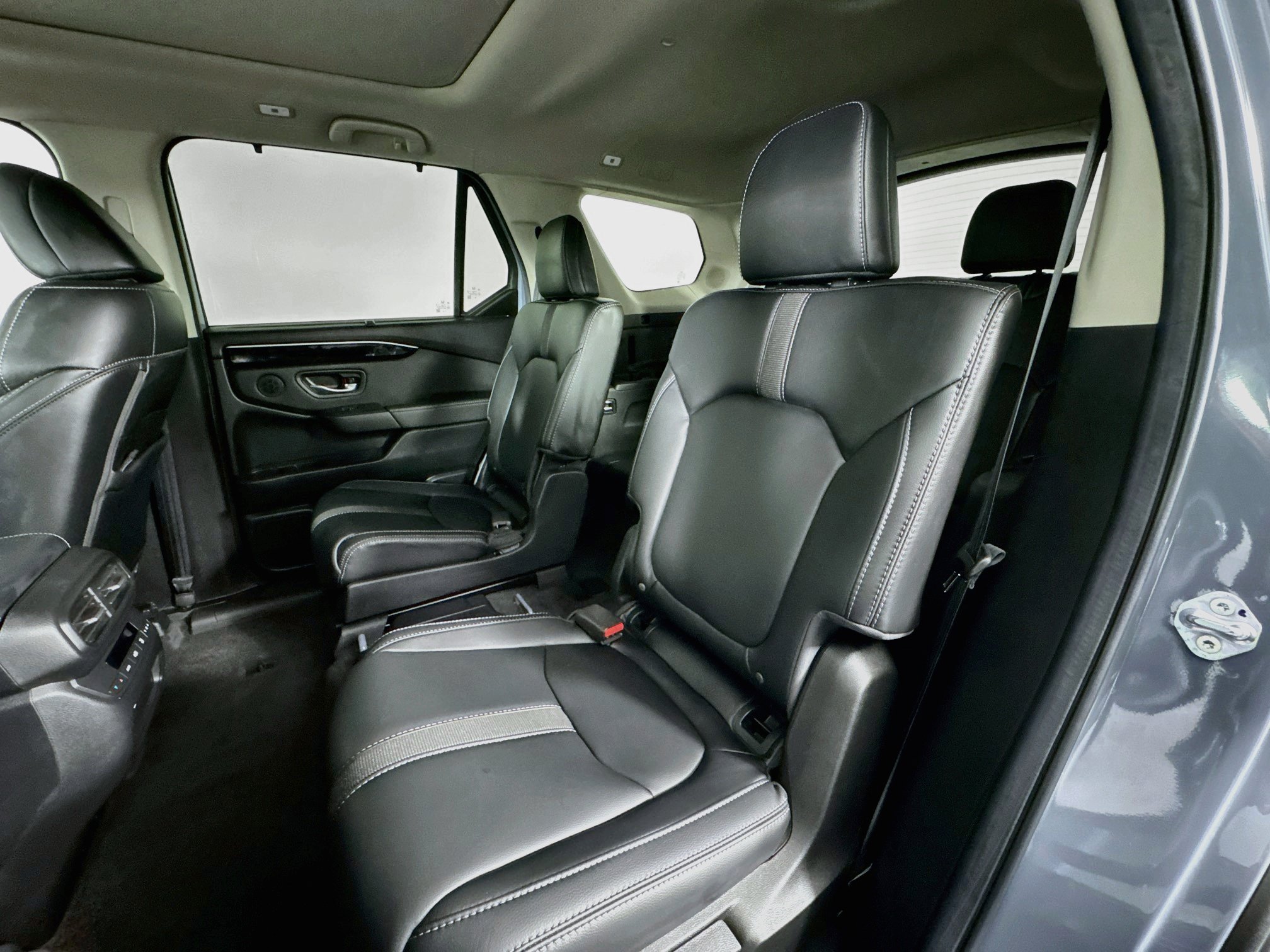 Certified 2025 Honda Pilot Touring image 26