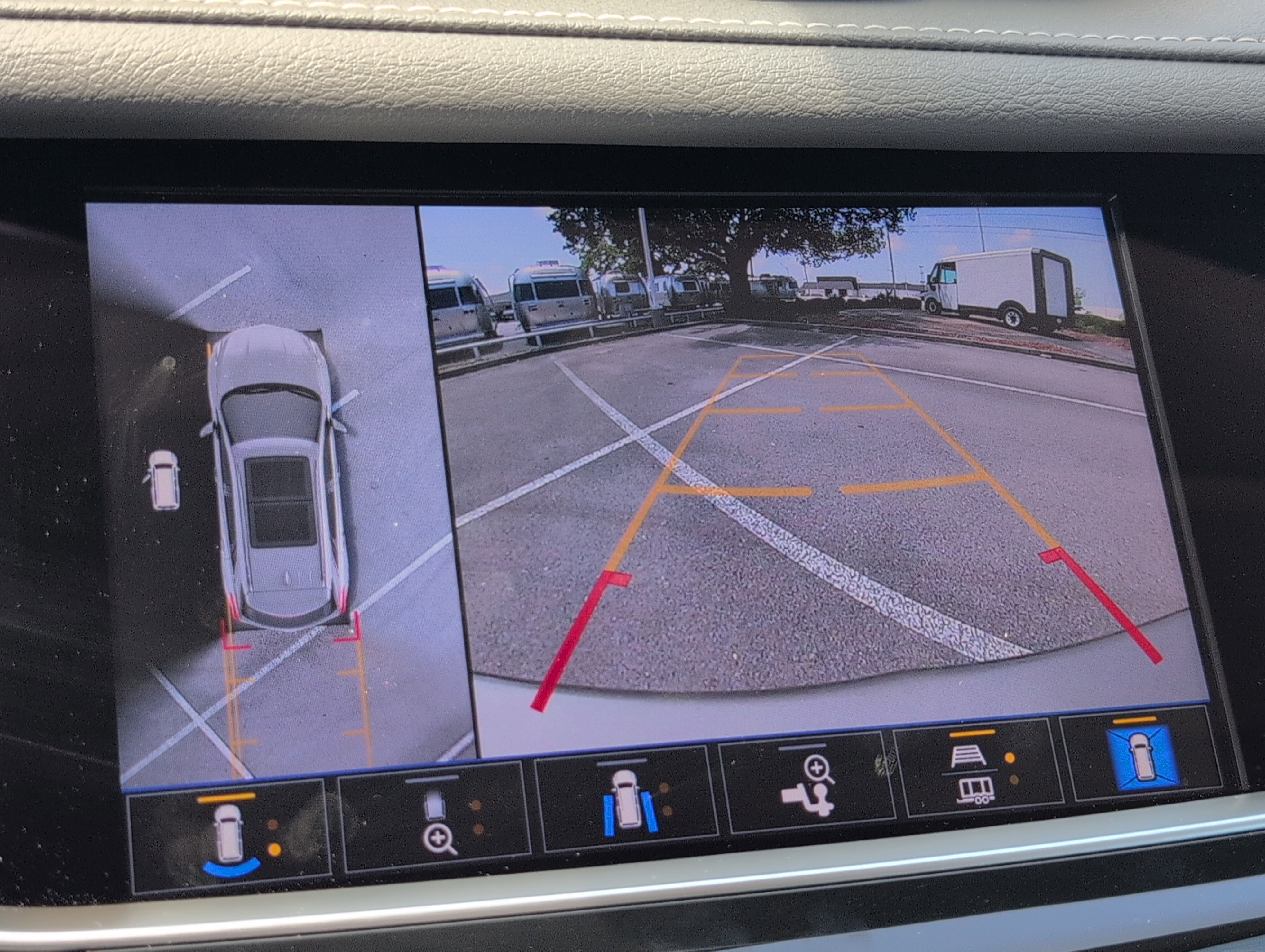 Certified 2023 Cadillac XT5 Premium Luxury w/ Technology Package FWD image 20
