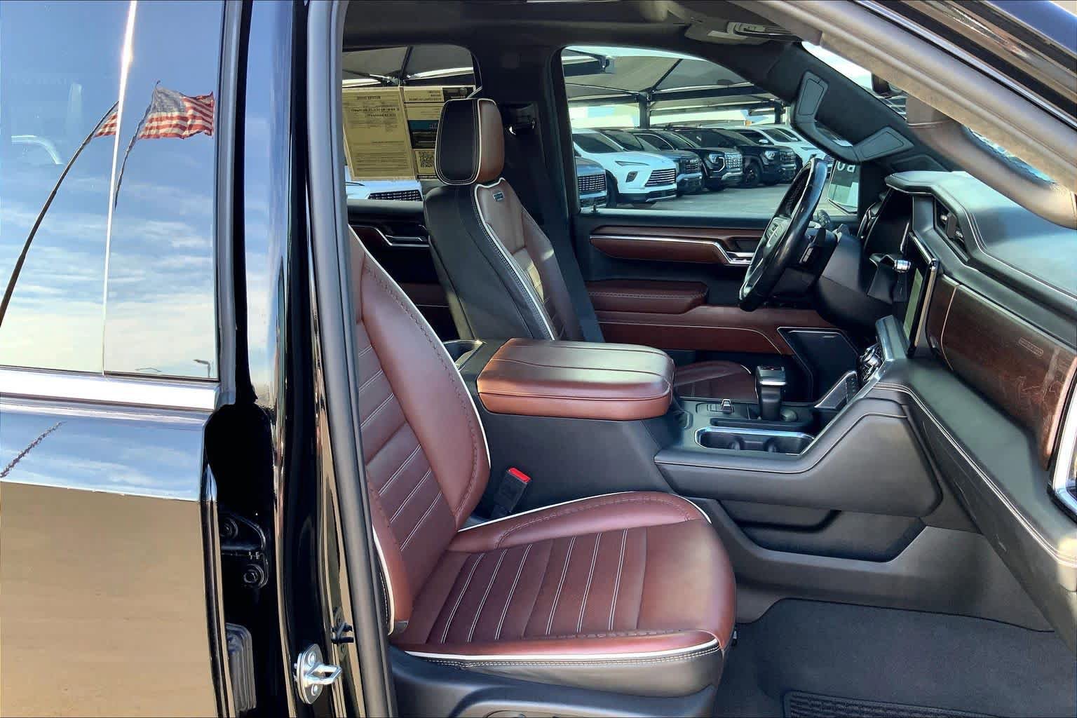 Certified 2023 GMC Sierra 1500 Denali Ultimate AWD/4WD image 9