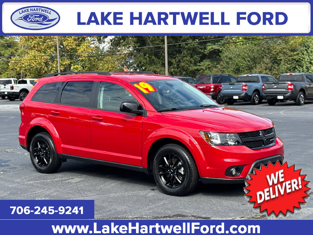 Used 2019 Dodge Journey SE w/ Connectivity Group FWD image 1