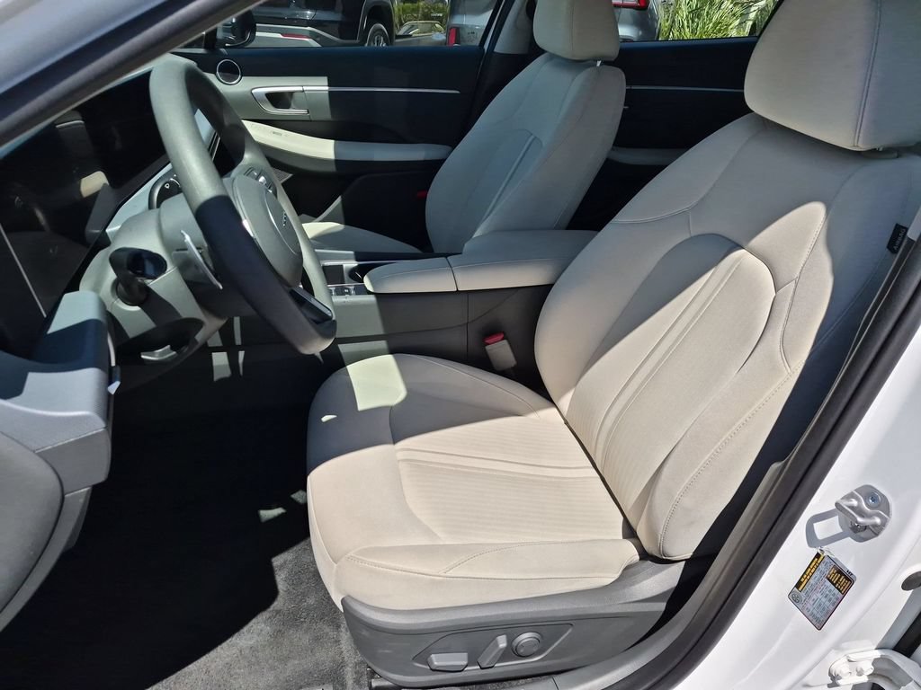Used 2025 Hyundai Sonata SEL FWD image 25