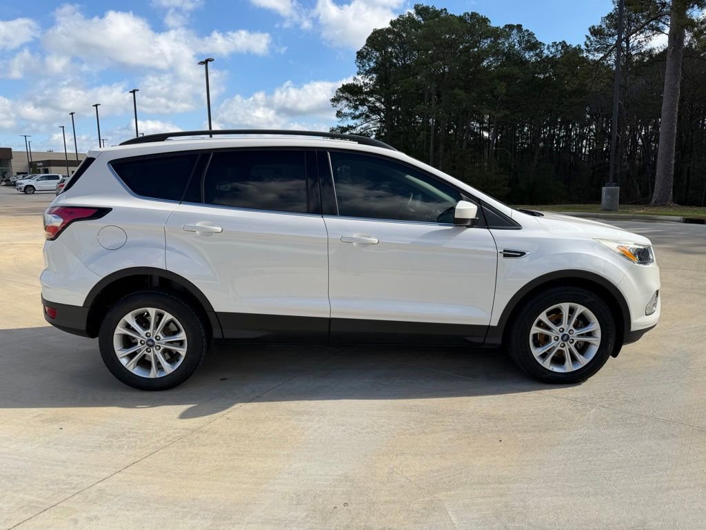 Used 2018 Ford Escape SE image 6