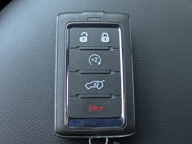 New 2025 Jeep Grand Cherokee Altitude image 27