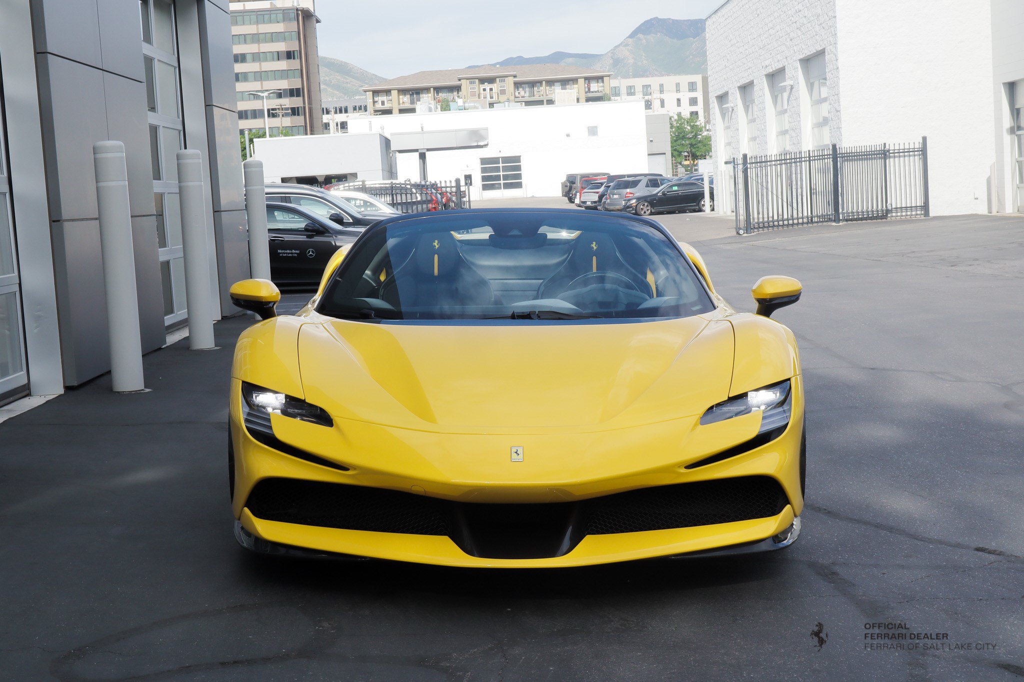 Used 2022 Ferrari SF90 Spider AWD/4WD image 9