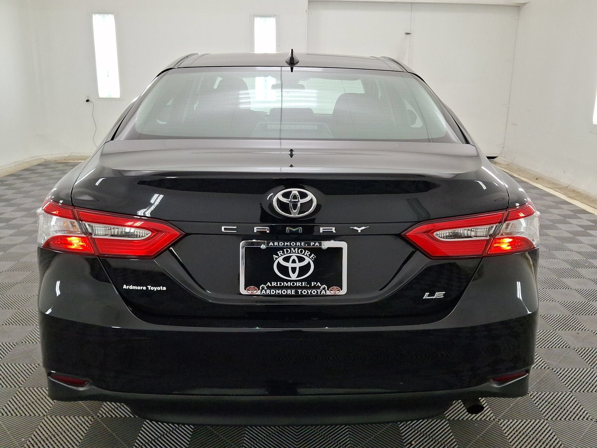 Used 2020 Toyota Camry LE FWD image 22