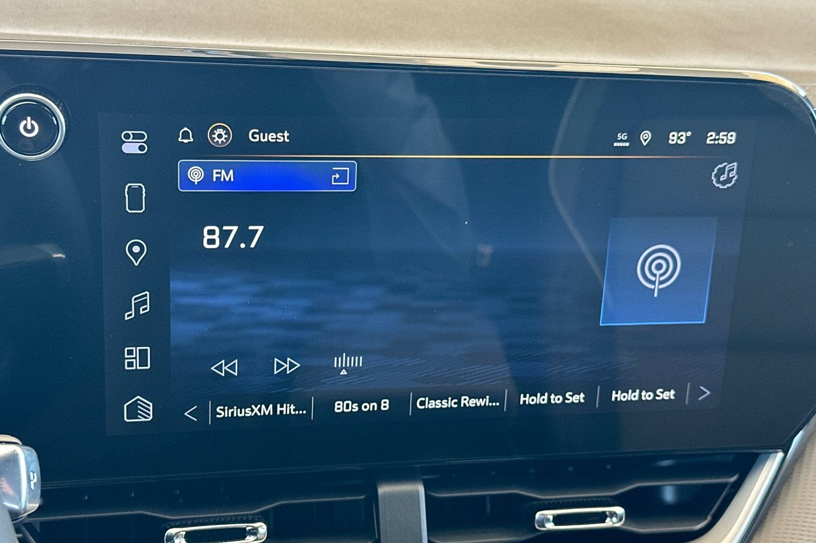 New 2026 Chevrolet Equinox LT w/ Convenience Package II FWD image 20