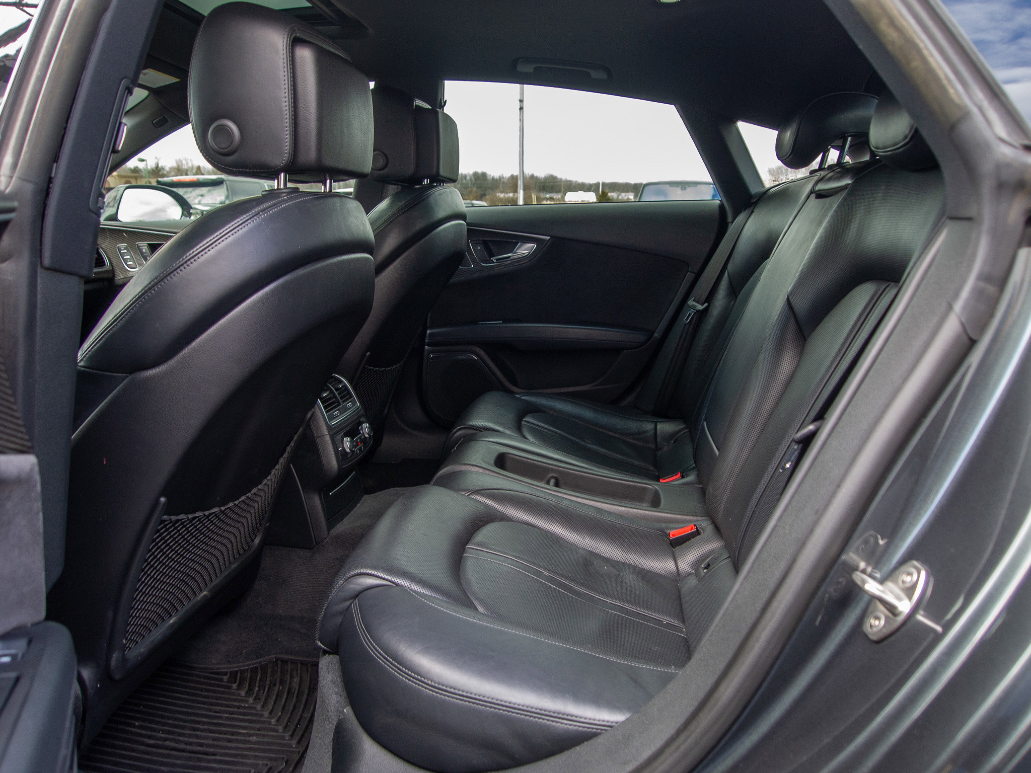 Used 2017 Audi RS 7 Performance w/ Driver Assistance Package image 26