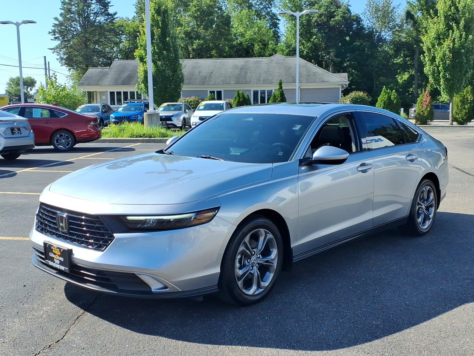 Certified 2024 Honda Accord EX image 3