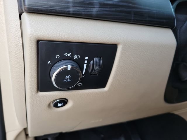 Used 2021 Jeep Grand Cherokee Laredo RWD image 32