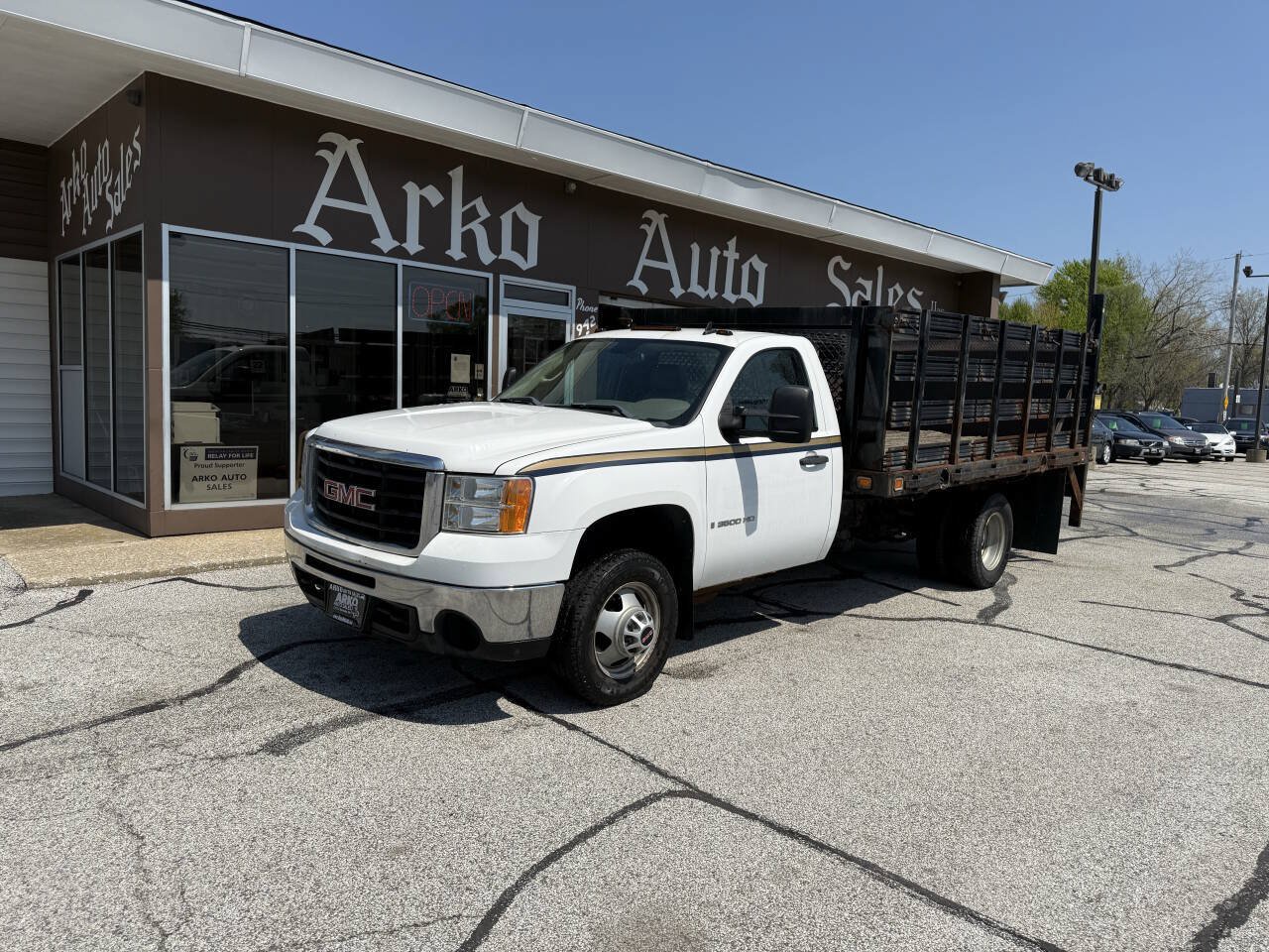 Used 2009 GMC Sierra 3500 W/T RWD image 2