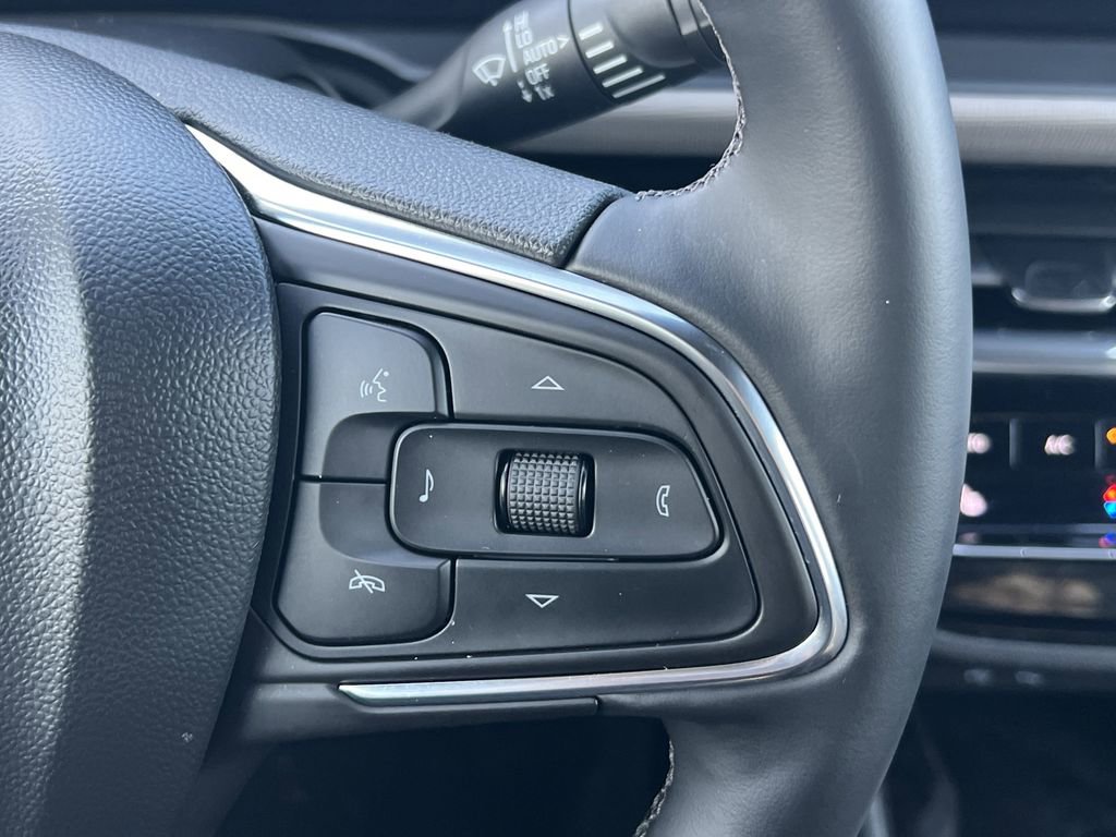 Used 2025 Buick Envista Avenir image 10