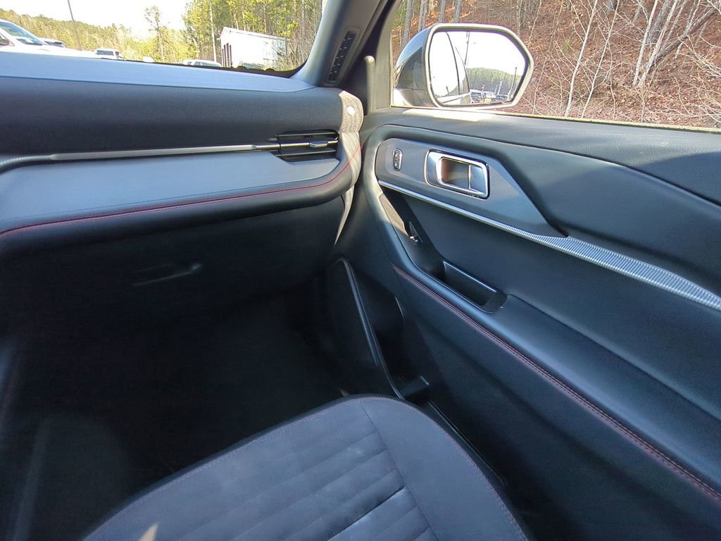Used 2025 Ford Explorer ST-Line AWD/4WD image 21