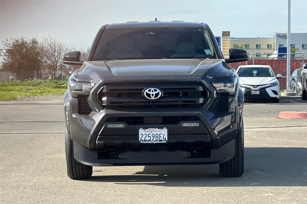 Certified 2025 Toyota Tacoma SR5 image 11