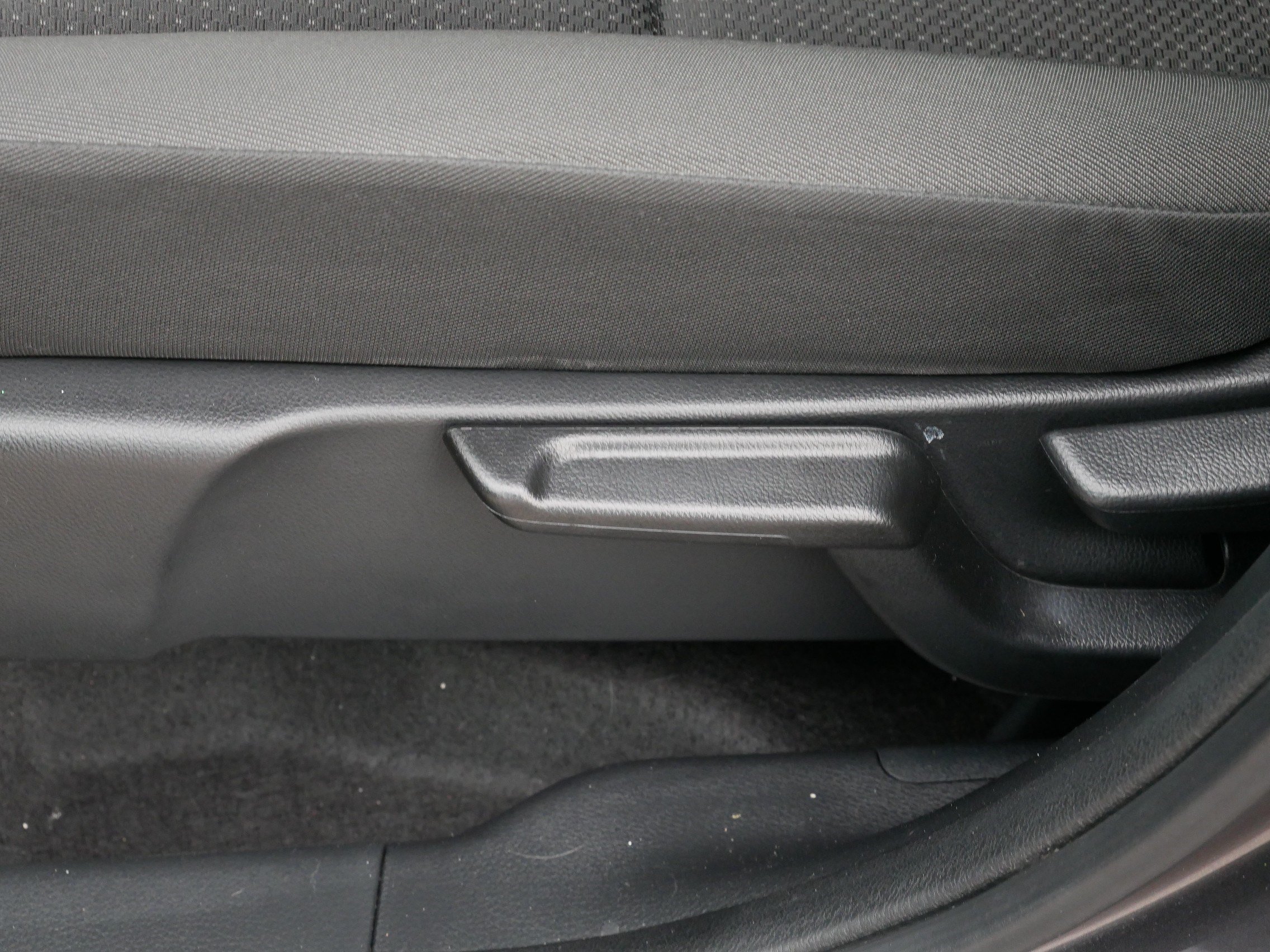 Certified 2022 Honda HR-V LX image 21