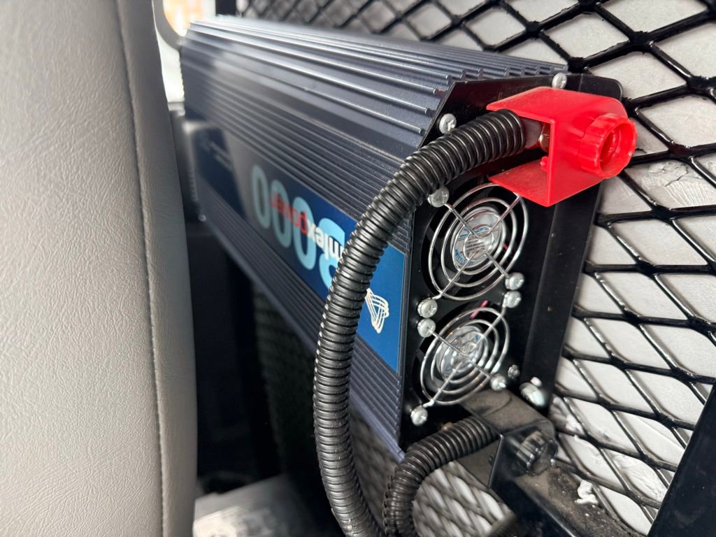 Used 2014 Chevrolet Express 3500 RWD image 24