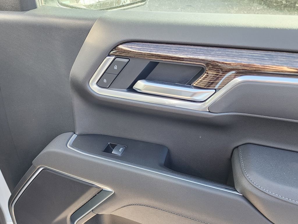 New 2026 GMC Sierra 1500 Elevation image 37