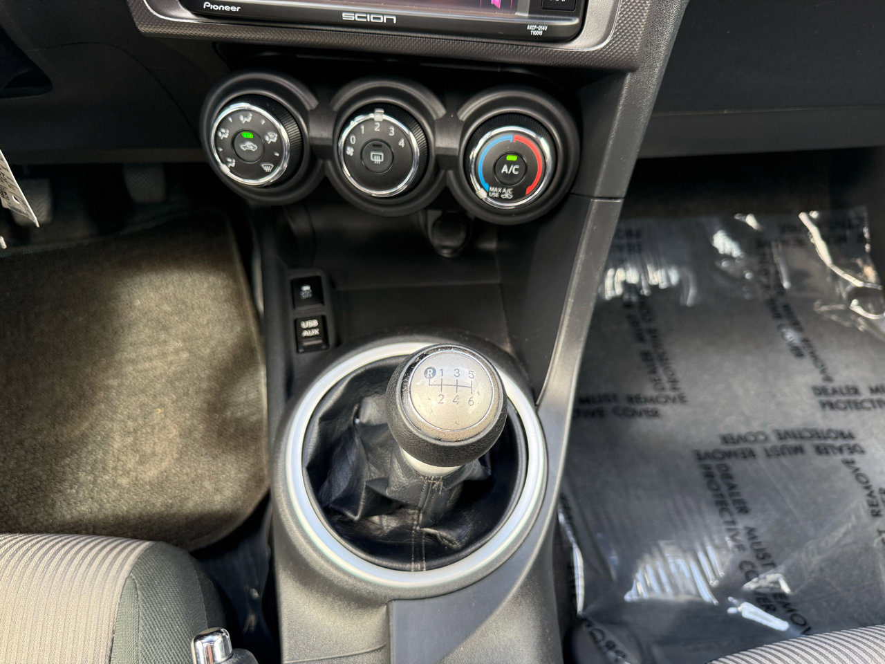 Used 2015 Scion tC image 14