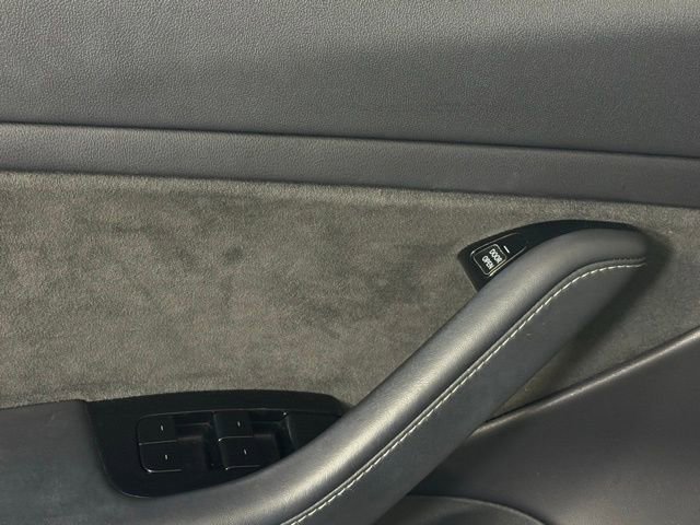 Used 2019 Tesla Model 3 Long Range image 12