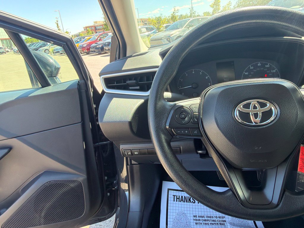 Used 2025 Toyota Corolla LE FWD image 24