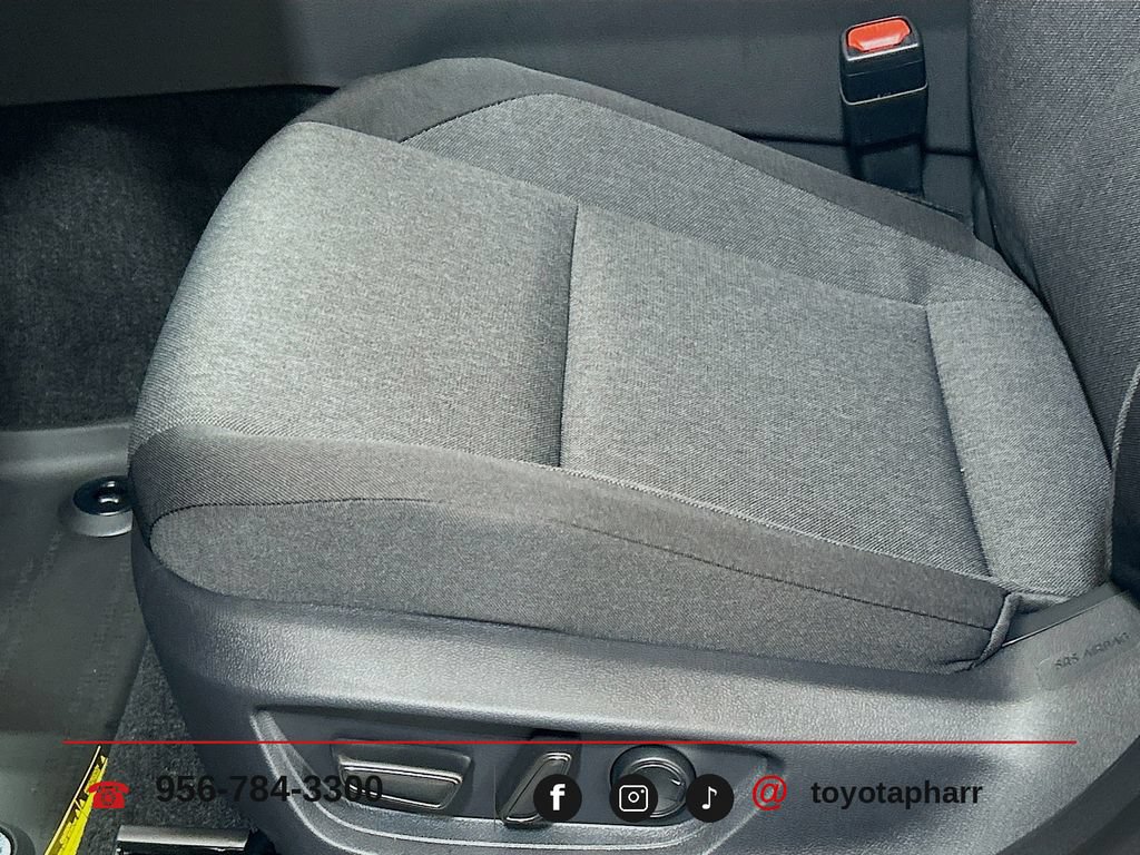 New 2026 Toyota Camry LE w/ Convenience Package FWD image 19