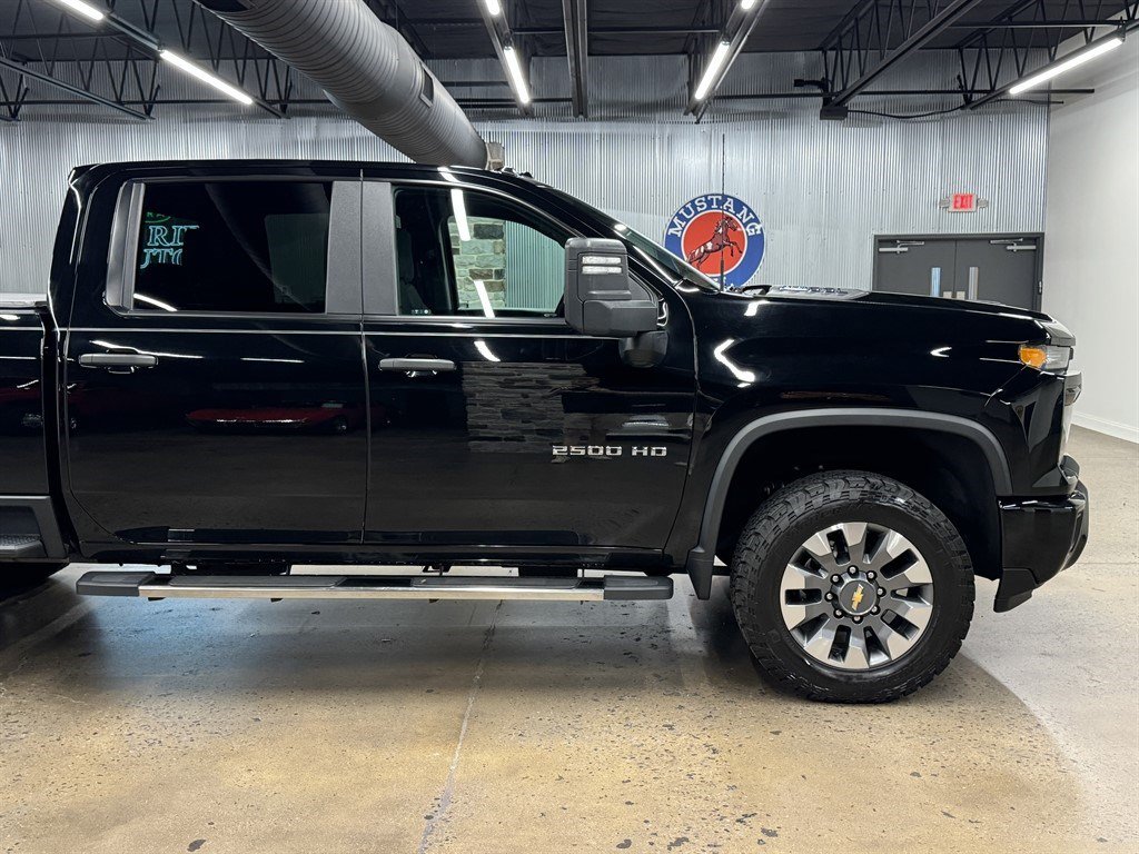 Used 2024 Chevrolet Silverado 2500 Custom w/ Custom Value Package AWD/4WD image 19