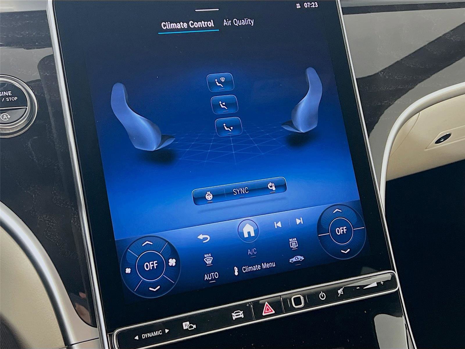 New 2026 Mercedes-Benz C 300 4MATIC Sedan image 16