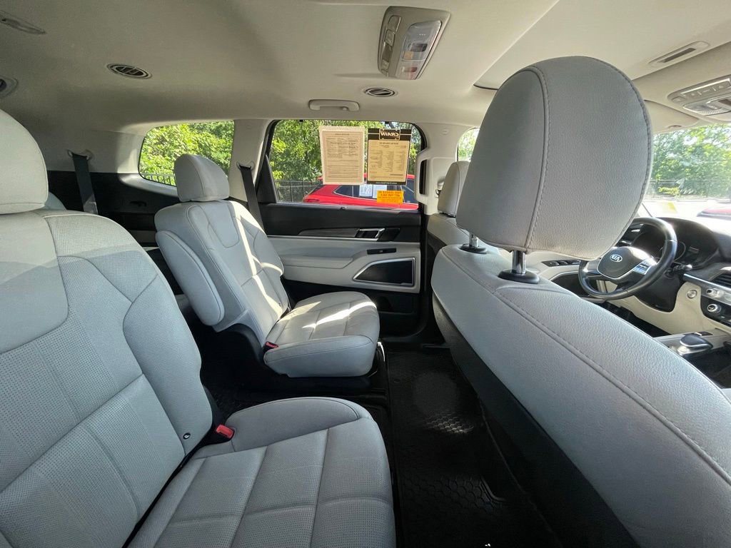 Used 2020 Kia Telluride EX w/ EX Premium Package FWD image 9