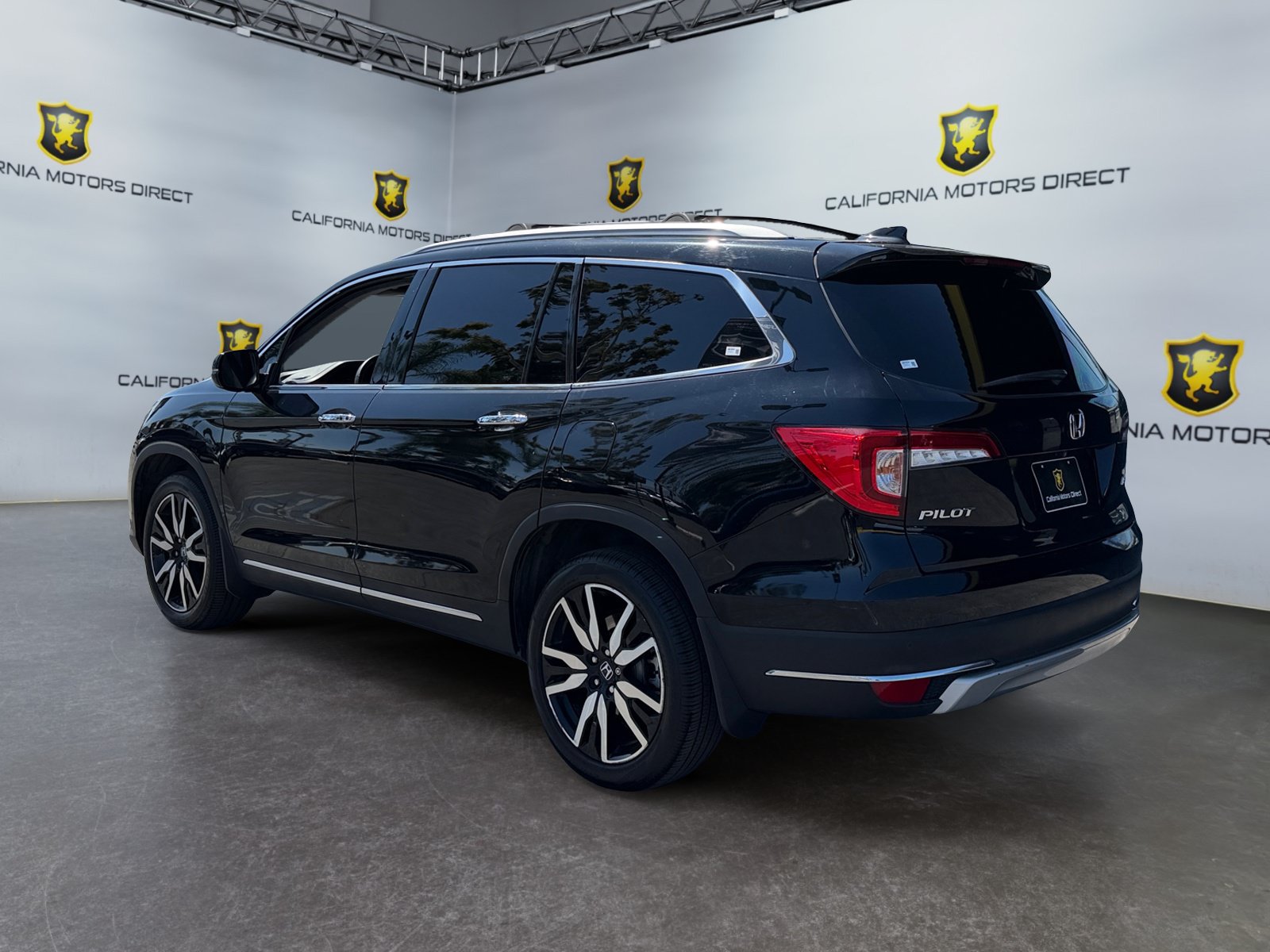 Used 2022 Honda Pilot Touring image 3