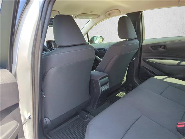 Used 2025 Toyota Corolla LE FWD image 15