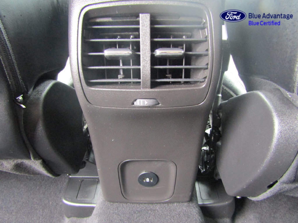 Used 2023 Ford Escape Platinum AWD/4WD image 32
