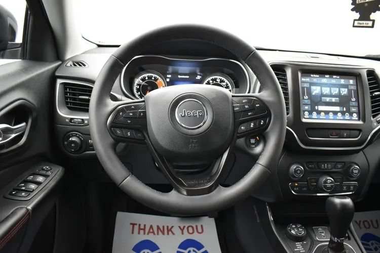 Used 2022 Jeep Cherokee Trailhawk w/ Technology Group B AWD/4WD image 20