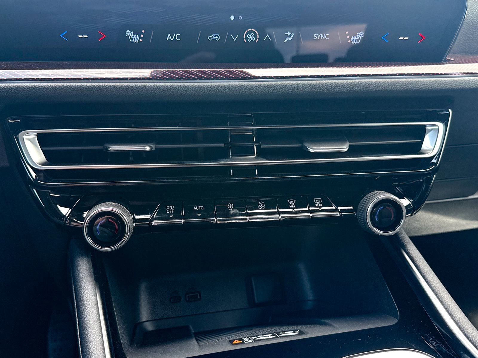 New 2026 Chevrolet Traverse Z71 AWD/4WD image 30