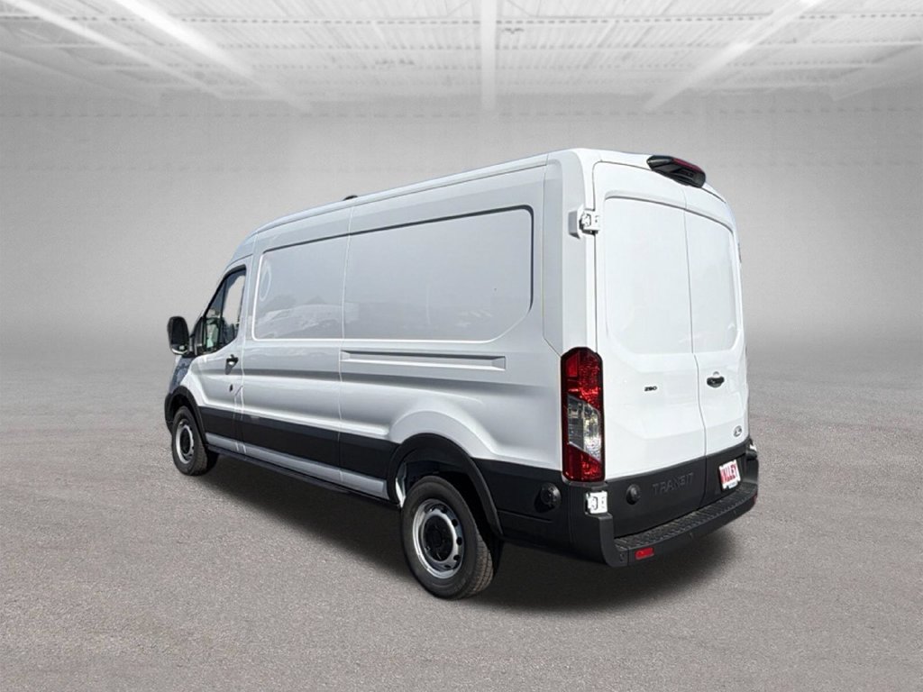 New 2027 Ford Transit 250 148 Medium Roof w/ Load Area Protection Package RWD image 7