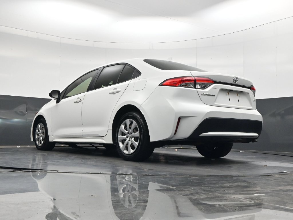 Used 2020 Toyota Corolla LE FWD image 35