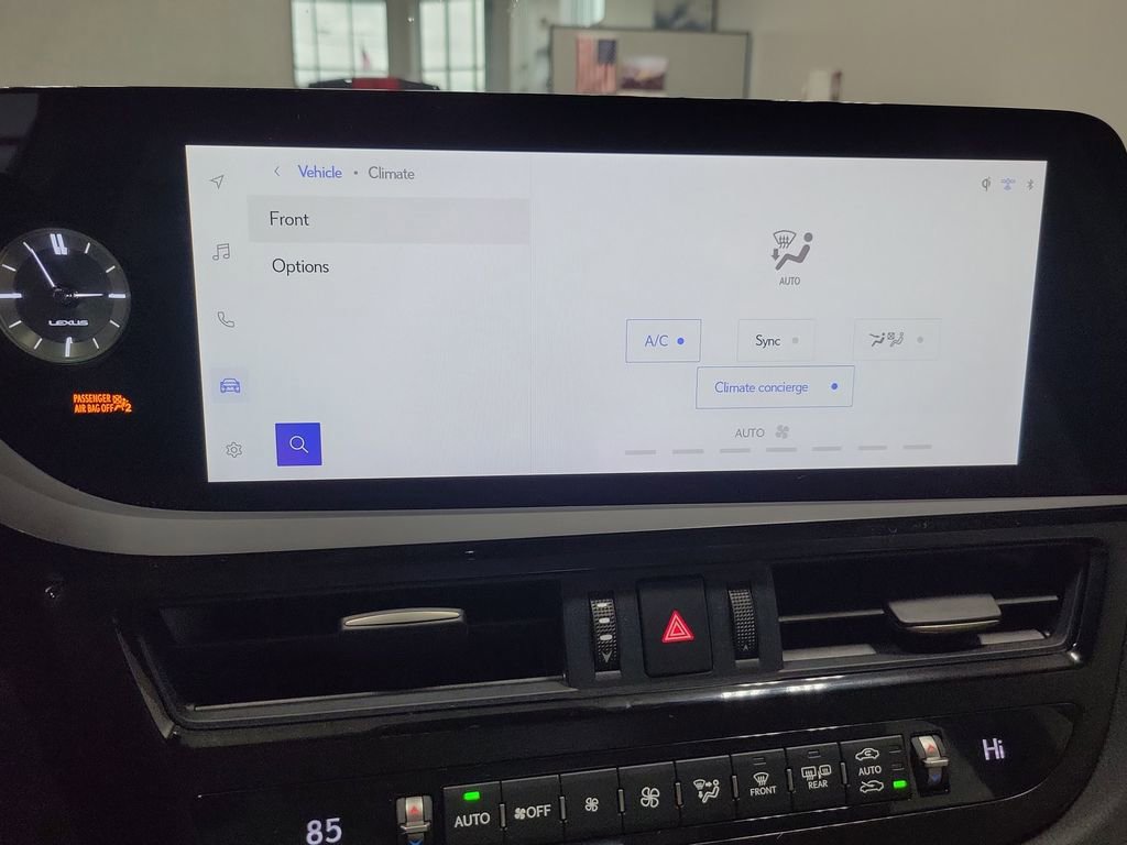 Used 2024 Lexus ES 300h w/ Premium Package FWD image 44