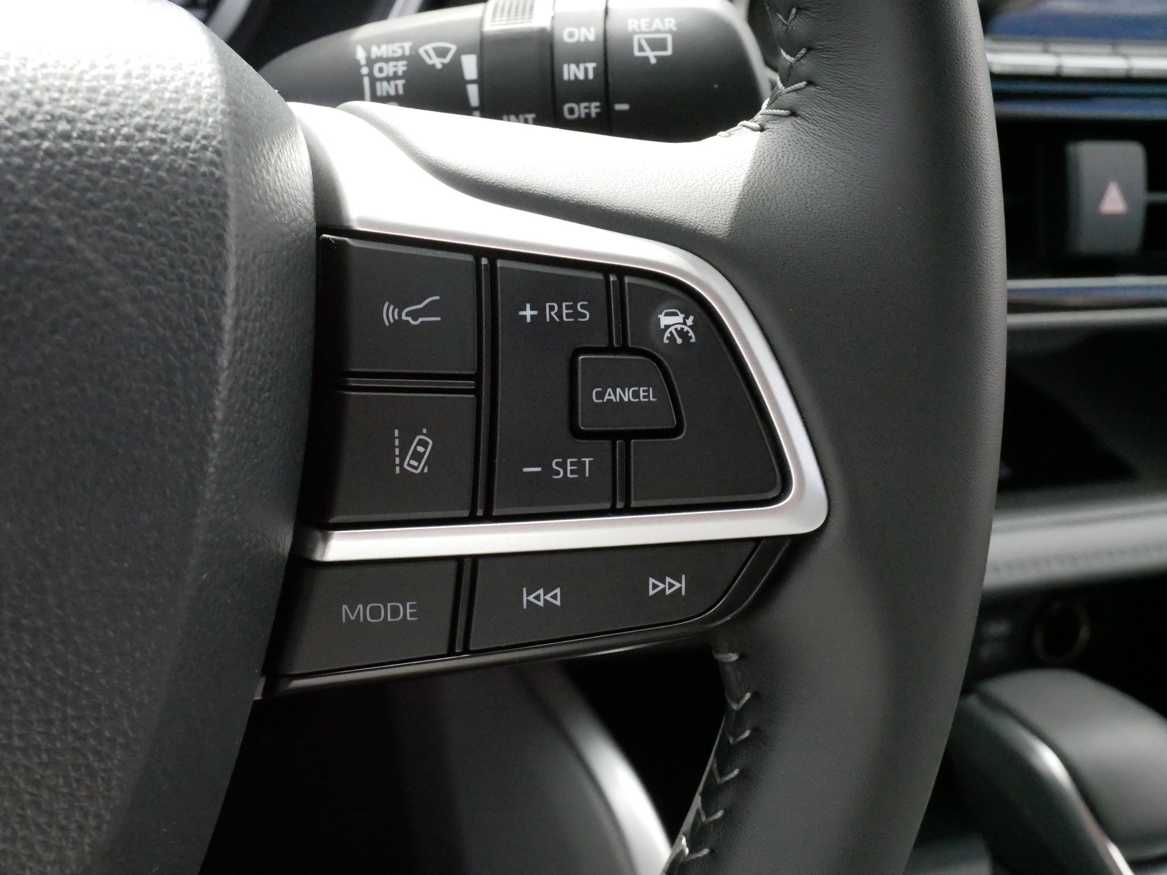 Certified 2026 Toyota Highlander XLE AWD/4WD image 26