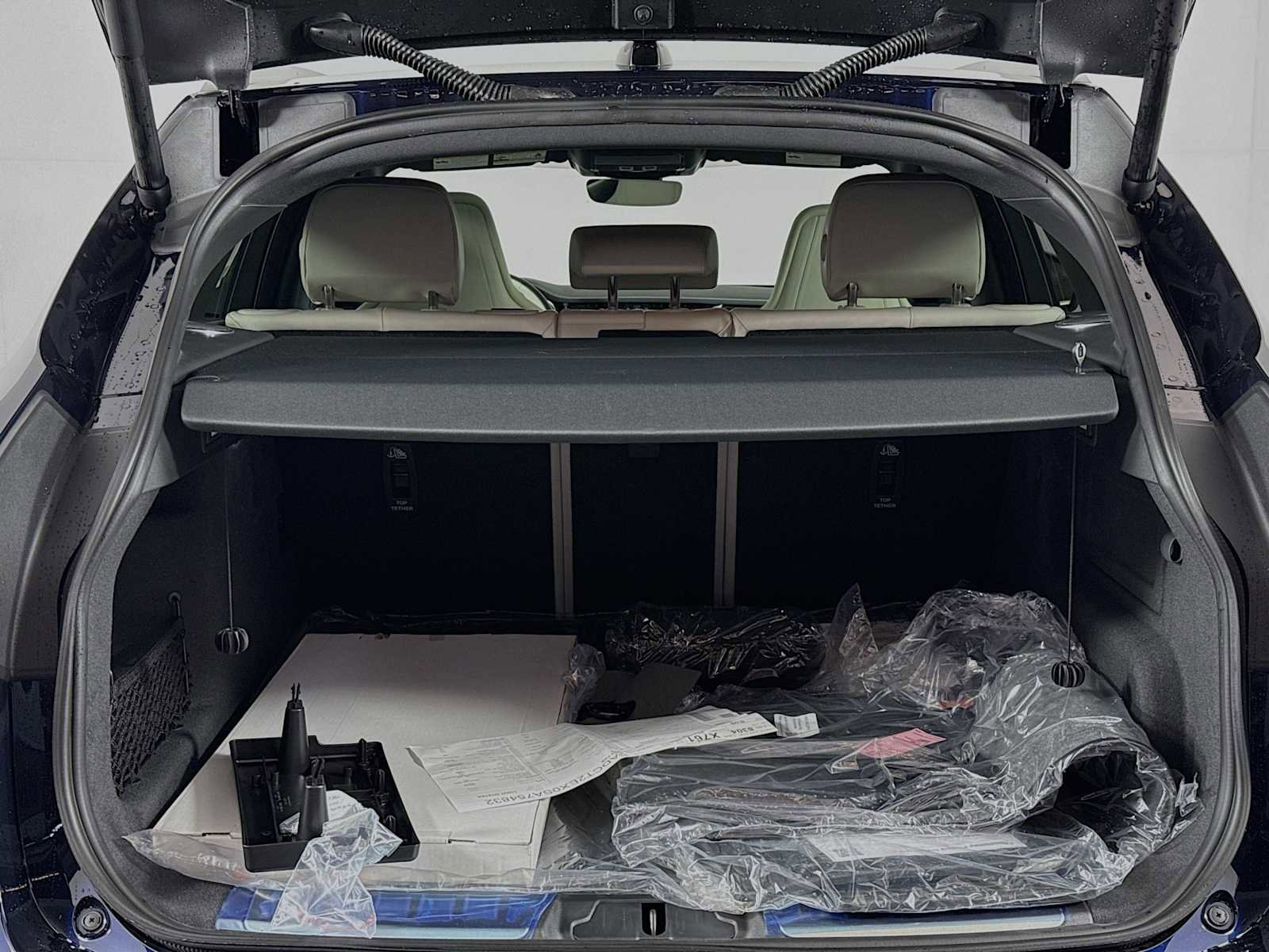 New 2025 Jaguar F-PACE R-Dynamic S AWD/4WD image 26
