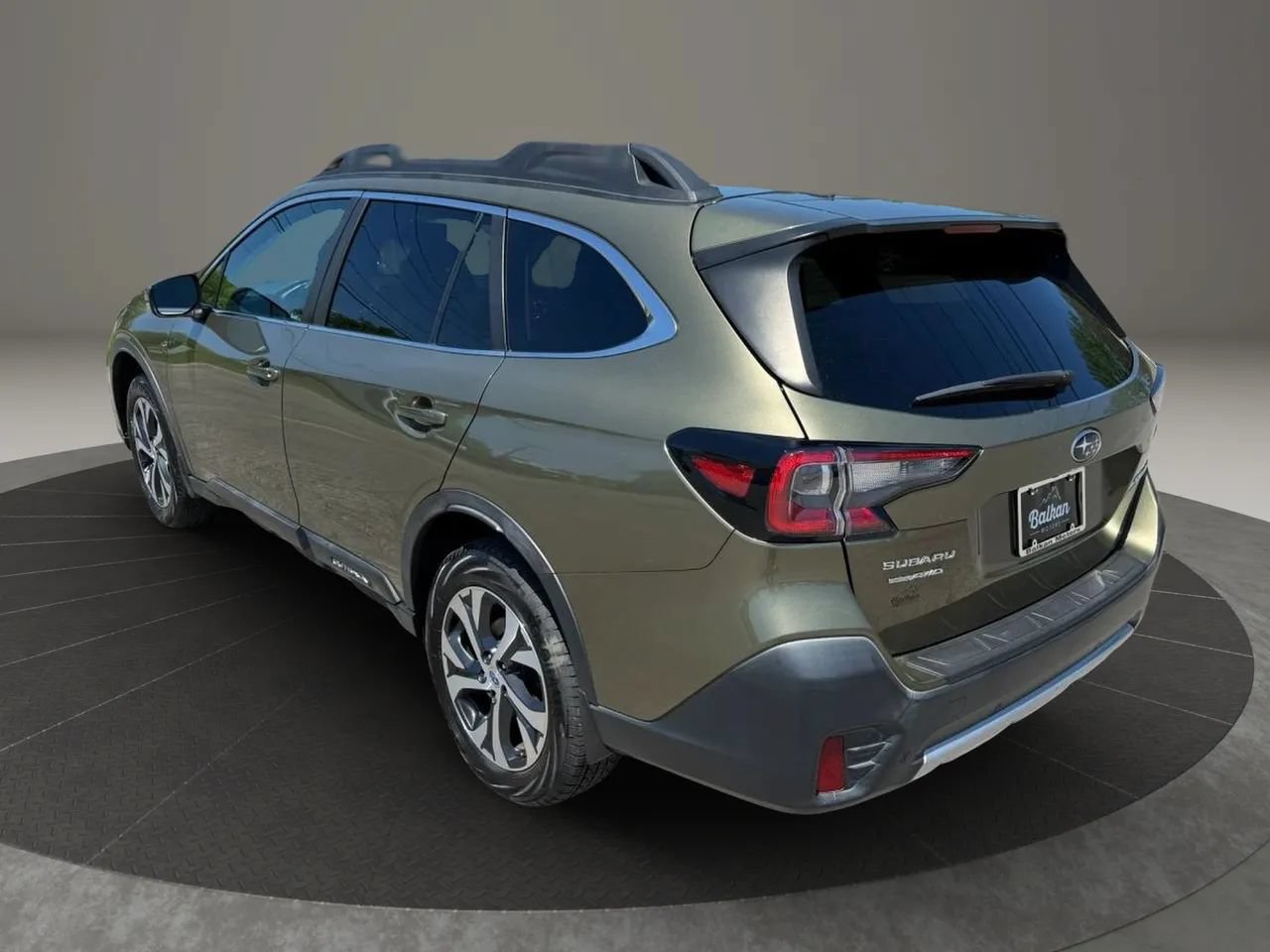 Used 2020 Subaru Outback Limited AWD/4WD image 8